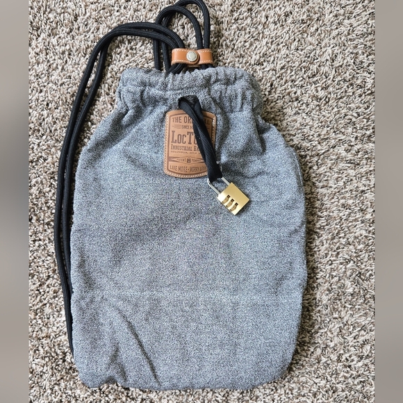 LocTote Flak Sack Sport Drawstring Backpack Gray Black Brass Combo Lock - Picture 2 of 9